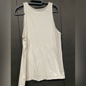 TORRID STRETCH WHITE TANK TOP